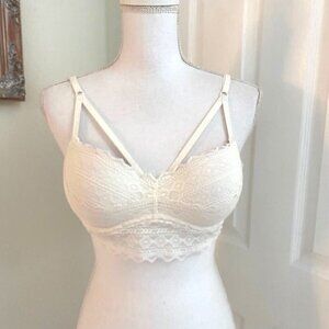Victoria's Secret PINK Ivory Lace Bralette Push Up Front Cross Straps Size Small